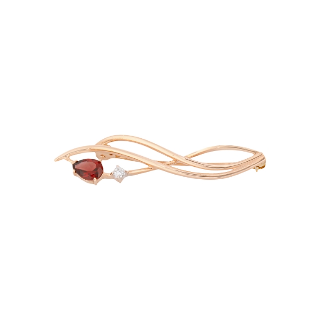 Picture of Garnet and diamond brooch