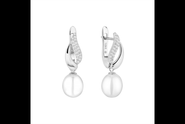 Picture of Gaura pearl earrings