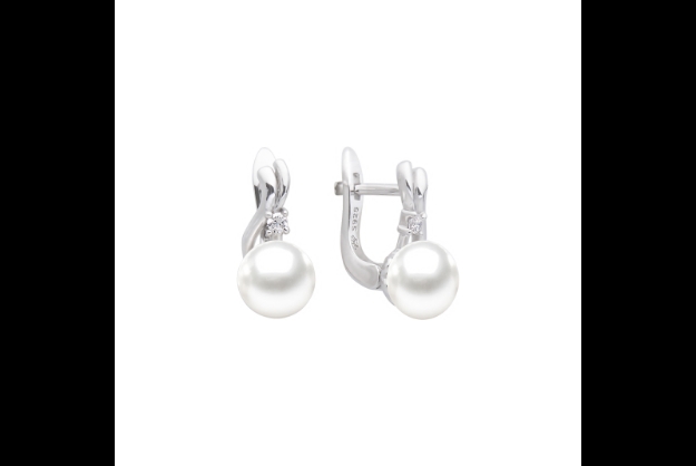 Picture of Gaura pearl earrings