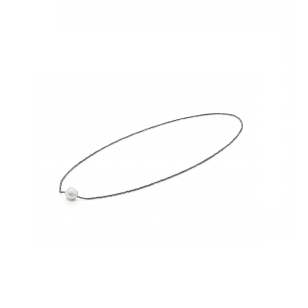 Picture of Gaura pearl and terahertz necklace